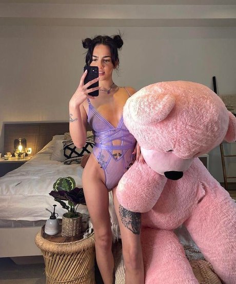 shemale fucks girl onlyfans free nude pics