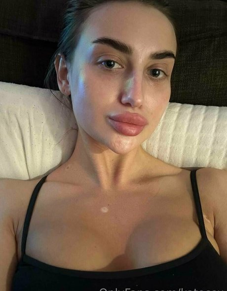 katecox hot model images