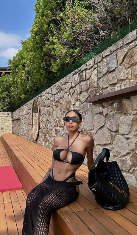 Paola Henriquez pretty pornstar gallery