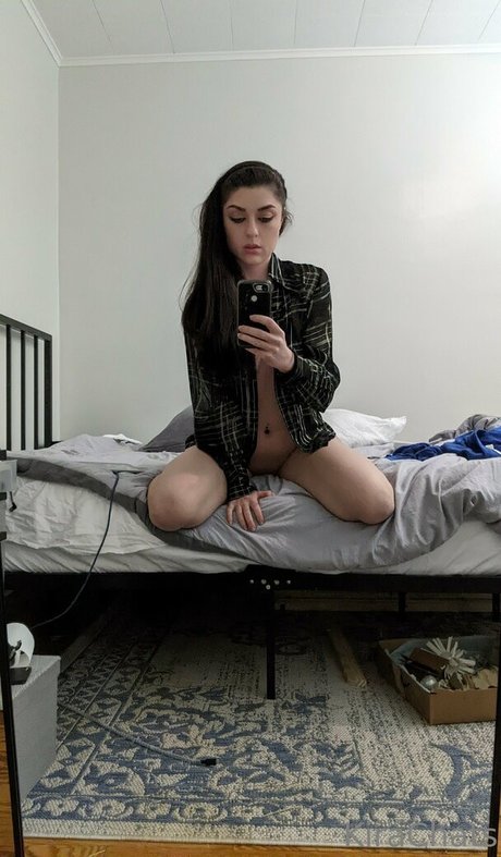 KiraChats nice actress pic