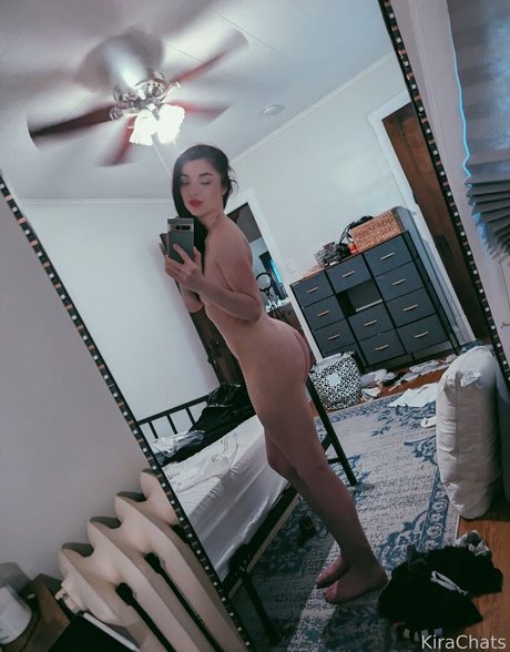 KiraChats art model images