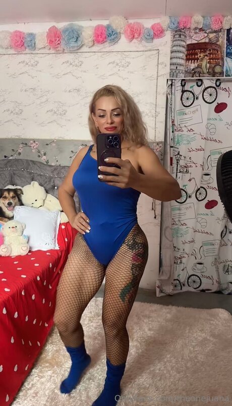 theonejuana pornstar erotic photo