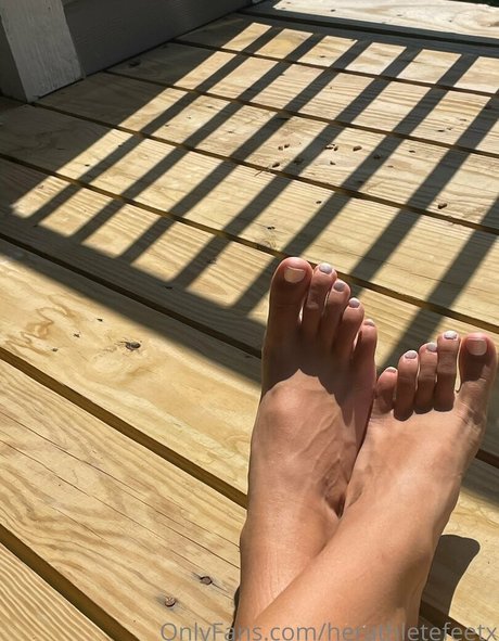 herathletefeetxo porn model pics