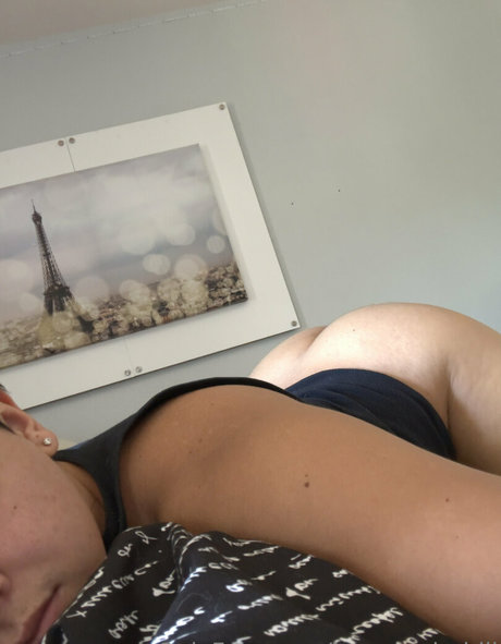 jesseunderhill sexy star picture