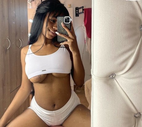 cheer giulia model beautiful images