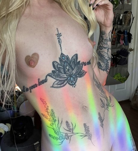 waitress onlyfans beautiful naked pic