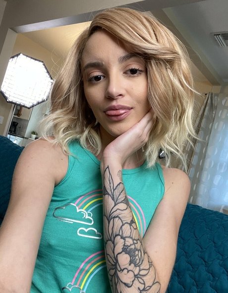 blonde muscle onlyfans hot galleries