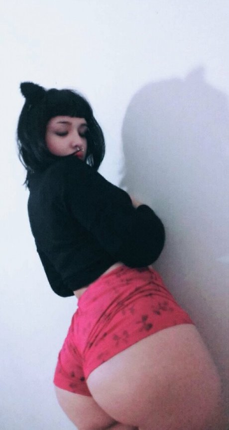 lunatica xl pornstar adult pictures