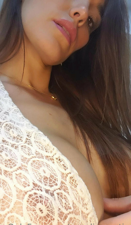 annalissecutie model adult picture