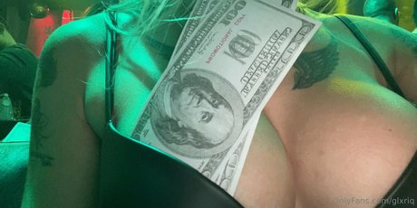 glxriq adult model img