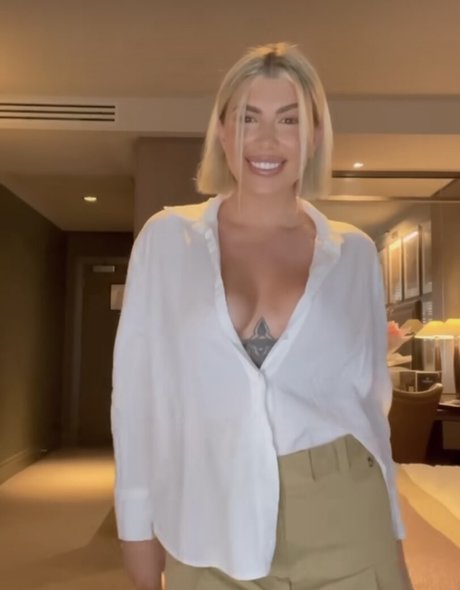Olivia Buckland model art pics