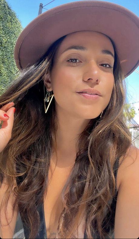 Mariane Sakay model xxx image