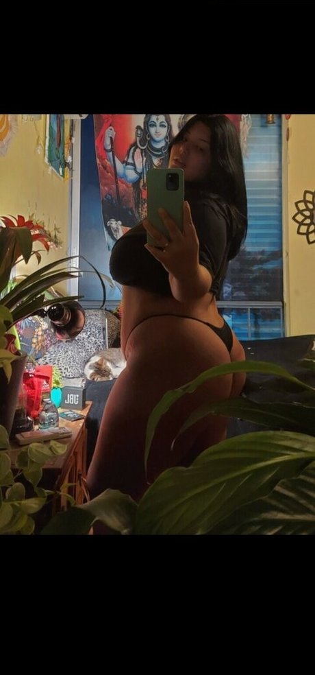 viivenuz naked model gallery