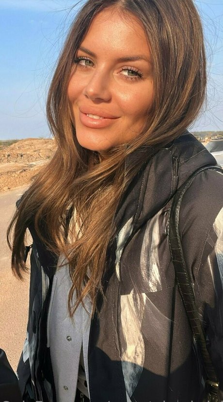 sweetcheeksjuliefree pornstar art photo