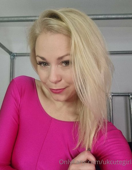 ukcutegirl pretty model photos