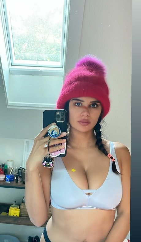 Diane Guerrero model adult galleries