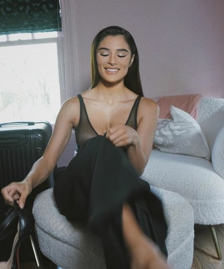 Diane Guerrero hot pornstar archive