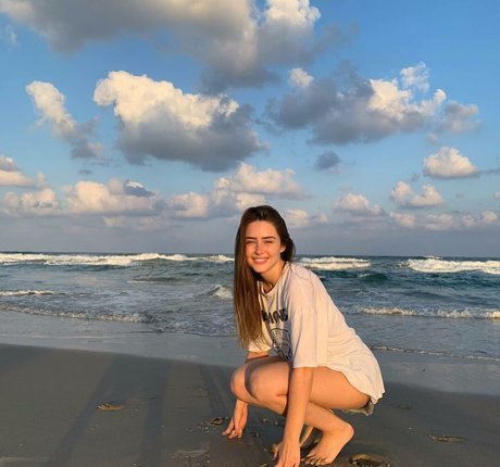 Effy Palarya star perfect archive