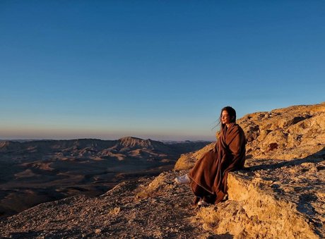 Effy Palarya nice model pic