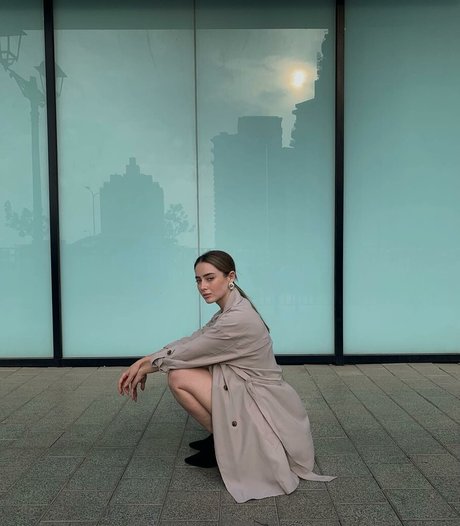 Effy Palarya high quality star pictures