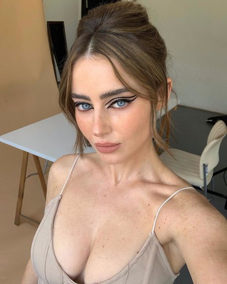 ideal onlyfans erotic gallery