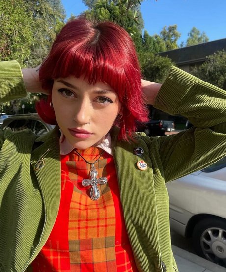 thick girls onlyfans erotic photos