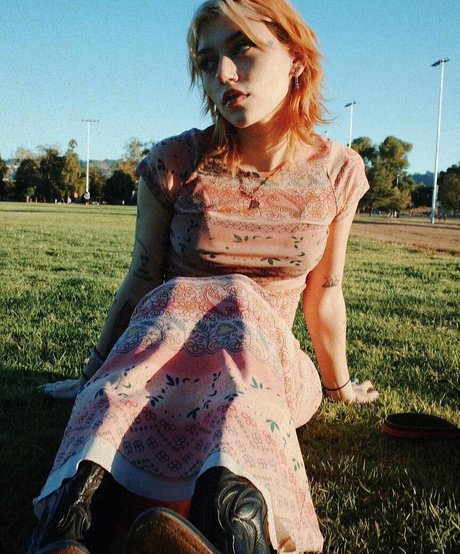 Kailee Morgue model nice picture