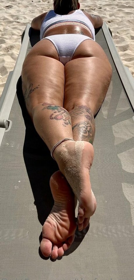 thefantasychest star nude img