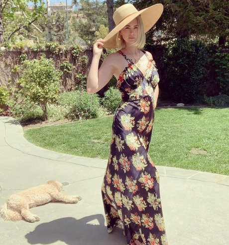 January Jones model adult image