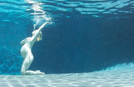 January Jones xxx star photos