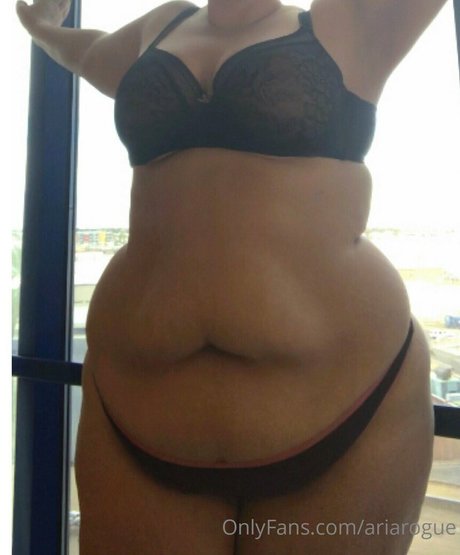 ariarogue pornstar erotic img