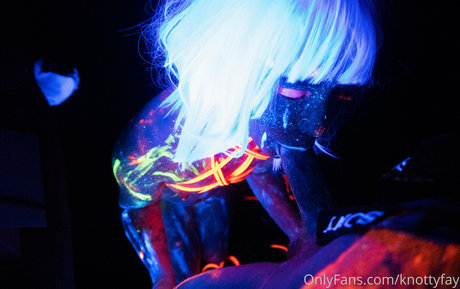 knottyfay model pornographic images