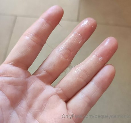 pequeydemonio sexy star galleries