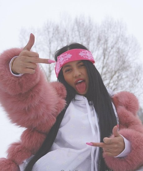 emo femboy onlyfans adult pic