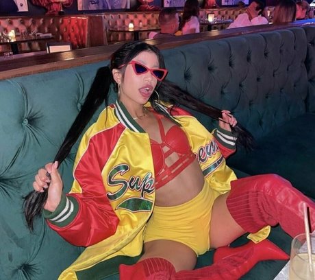 Lilveronicar model nudes galleries