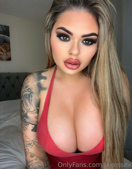 thick girls onlyfans hot naked images