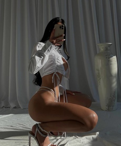 gold gypsy model hot galleries