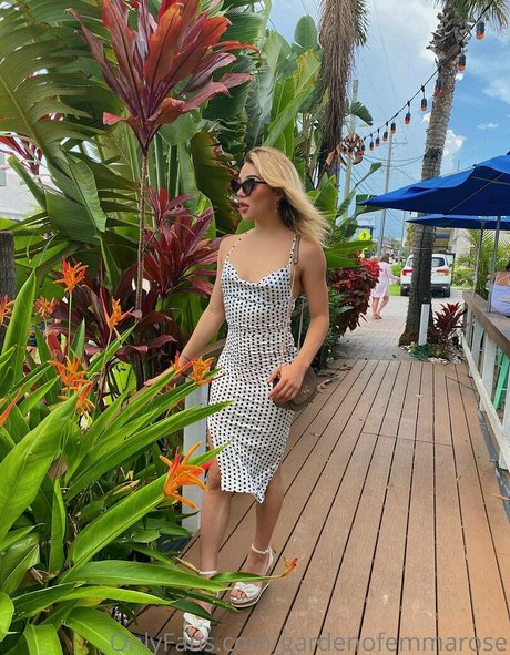 nerdy onlyfans free naked image