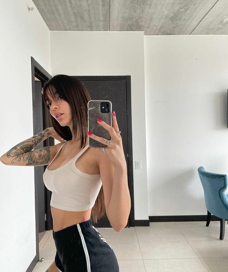 latina feet onlyfans sexy gallery