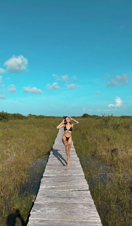 janadeoliveira_ top model photo