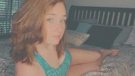 liittleladyfree pornstar photos