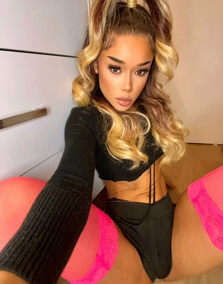 xxxshapeshifter beautiful star image