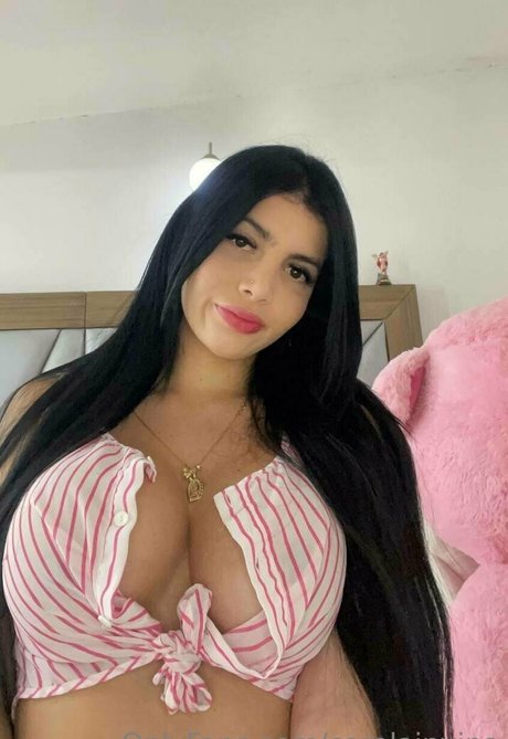 carolainvina star adult picture