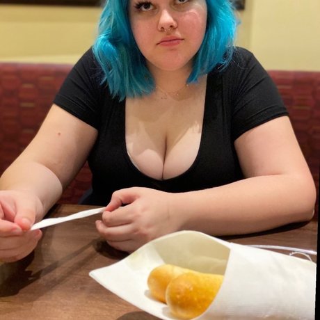 Sasha Raksana erotic model pic