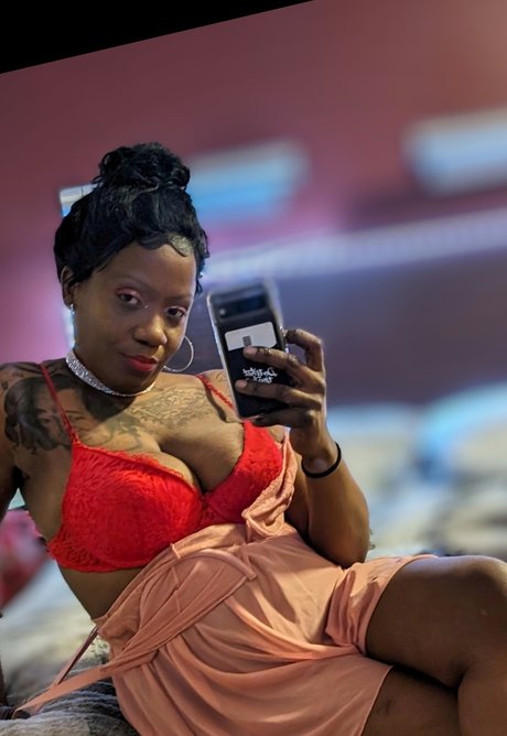 Black and aged to perfection Ms Sasha_ nice actress image