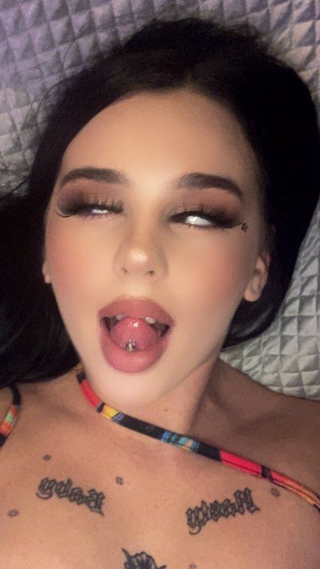 Sasha Foxx model art pictures