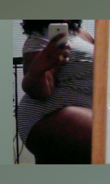 Your Virtual Girlfriend sexy actress images