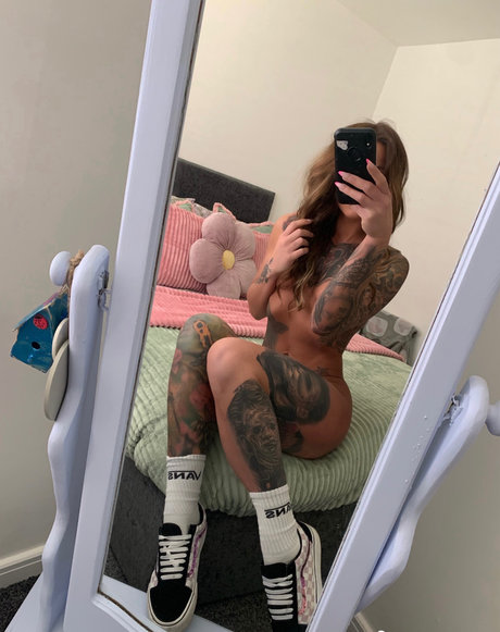 Sarah Smitheringale_ perfect model pictures