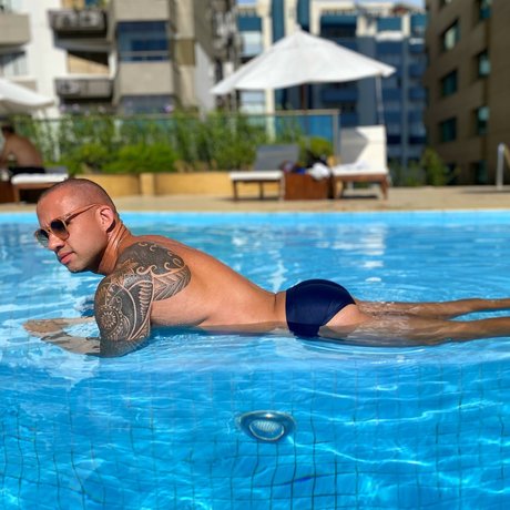 Sarado carioca model hd photos