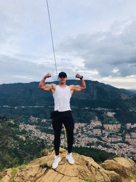 big tits brunette onlyfans art naked pics